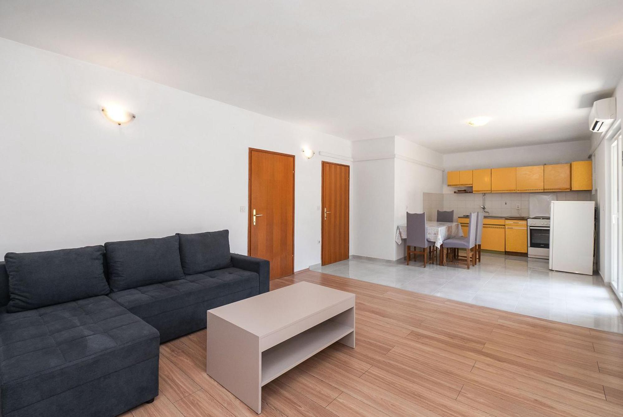 Apartment Ljuba Примоштен Экстерьер фото