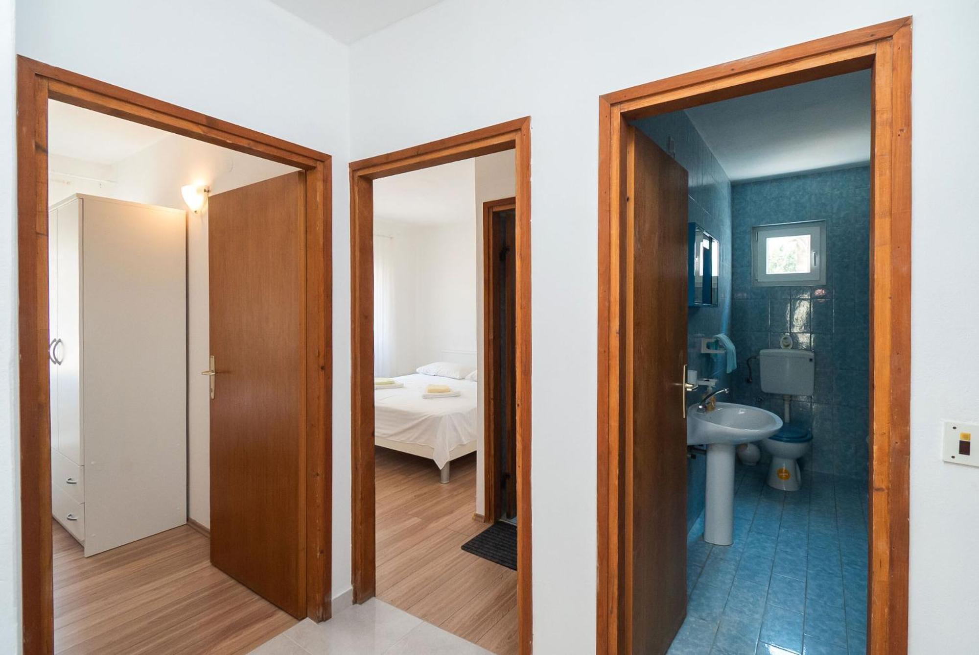 Apartment Ljuba Примоштен Экстерьер фото