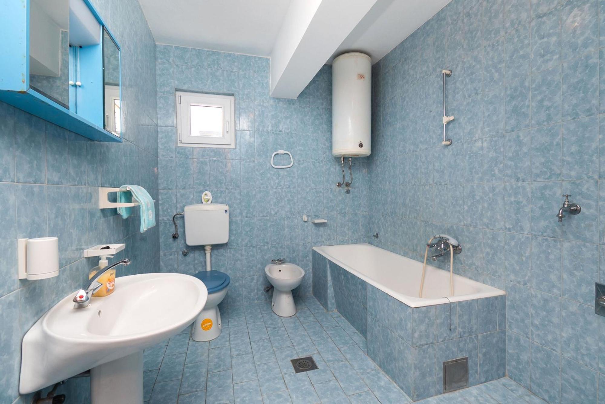 Apartment Ljuba Примоштен Экстерьер фото