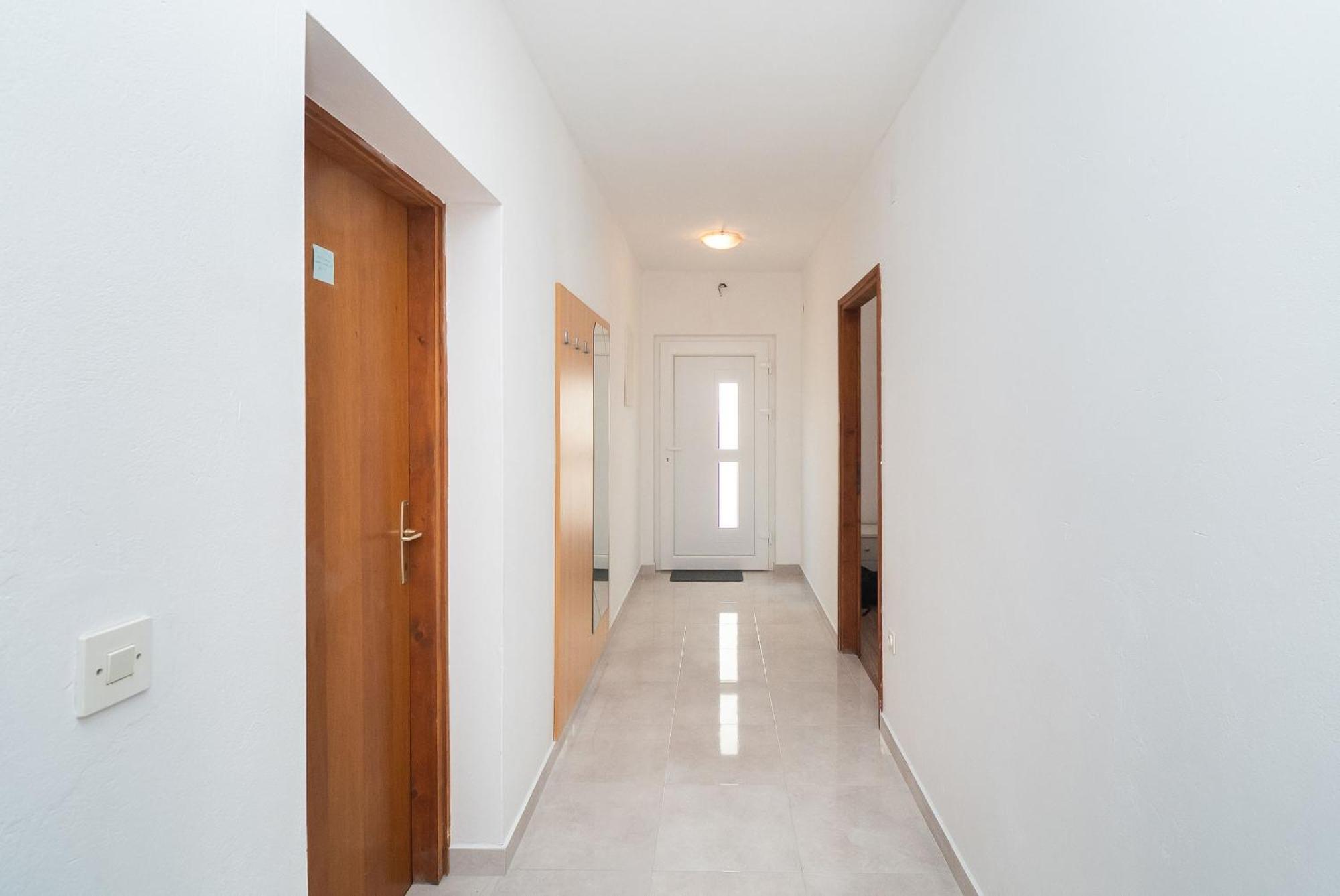 Apartment Ljuba Примоштен Экстерьер фото