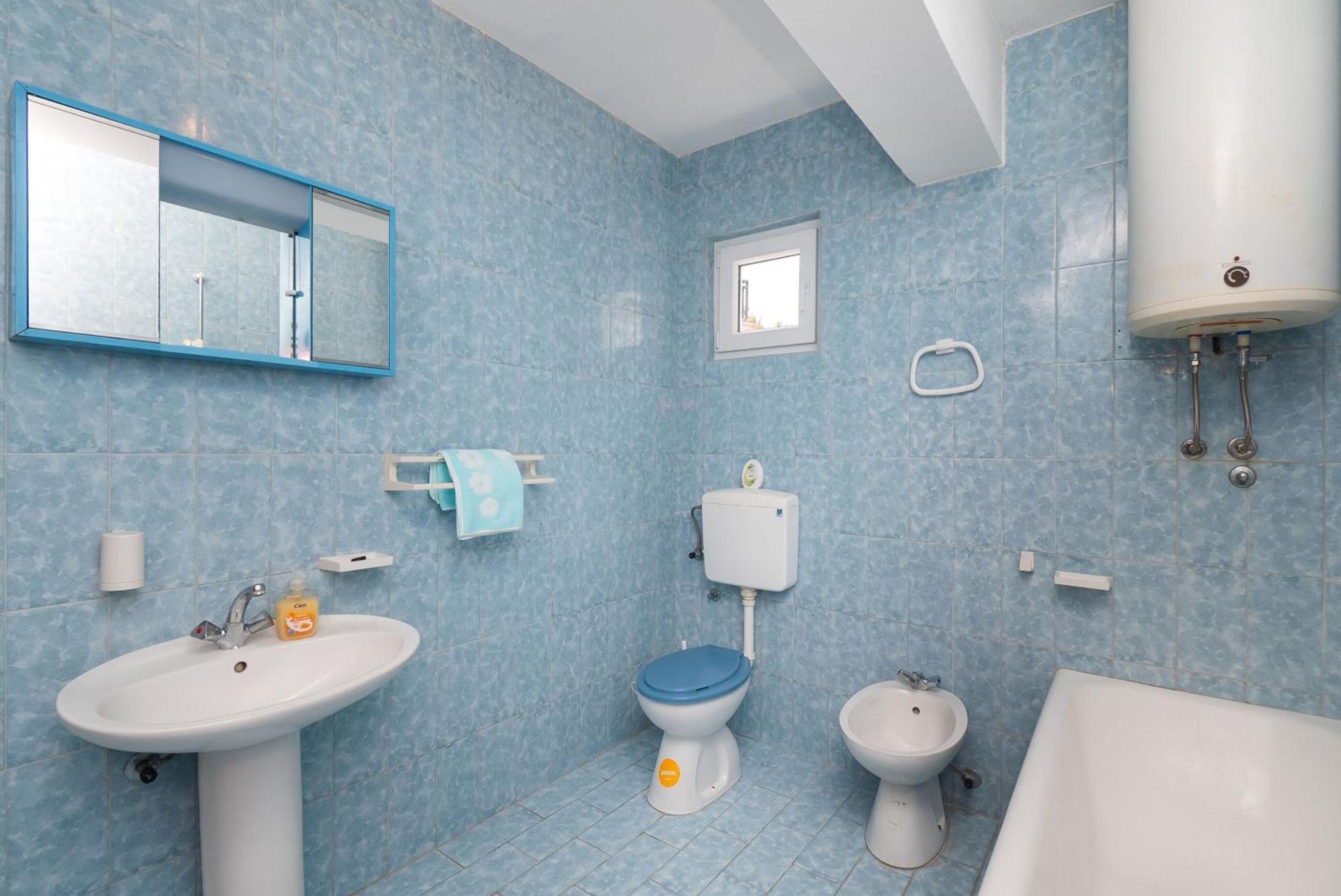 Apartment Ljuba Примоштен Экстерьер фото