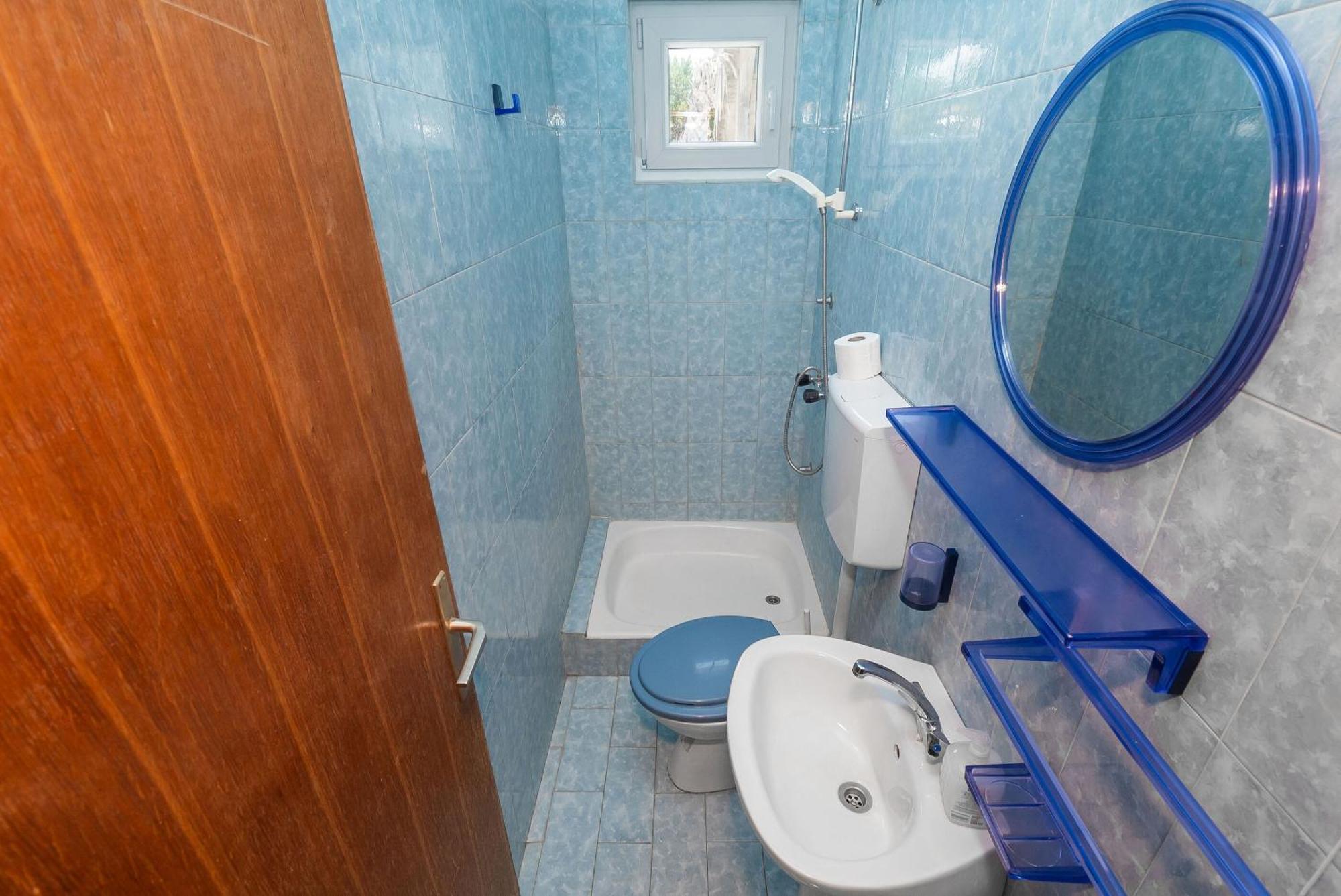 Apartment Ljuba Примоштен Экстерьер фото