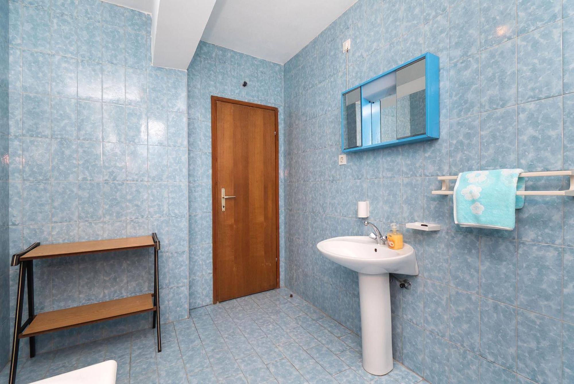 Apartment Ljuba Примоштен Экстерьер фото