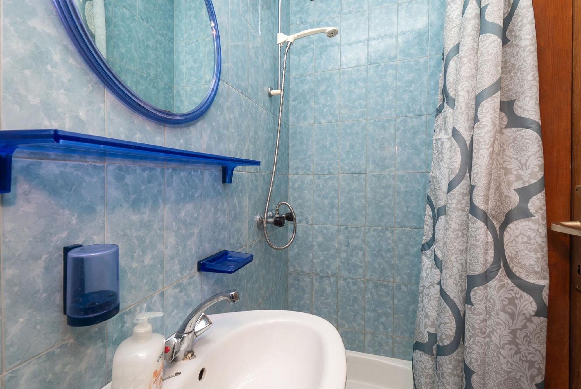 Apartment Ljuba Примоштен Экстерьер фото